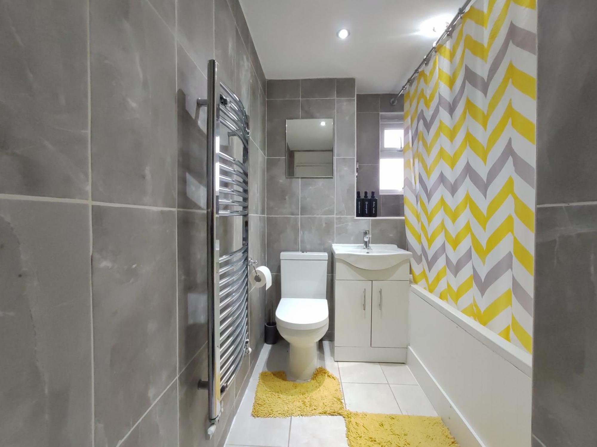 Elegant 3-Bedroom Home, Sleeps Up To 5 Guest. South Ockendon Luaran gambar